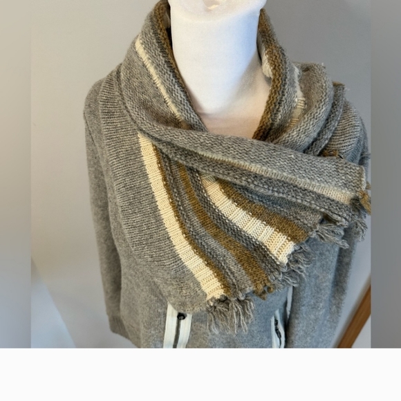 Free People Gray Wool Zip Front Cardigan Fringe Neckline - Picture 4 of 7